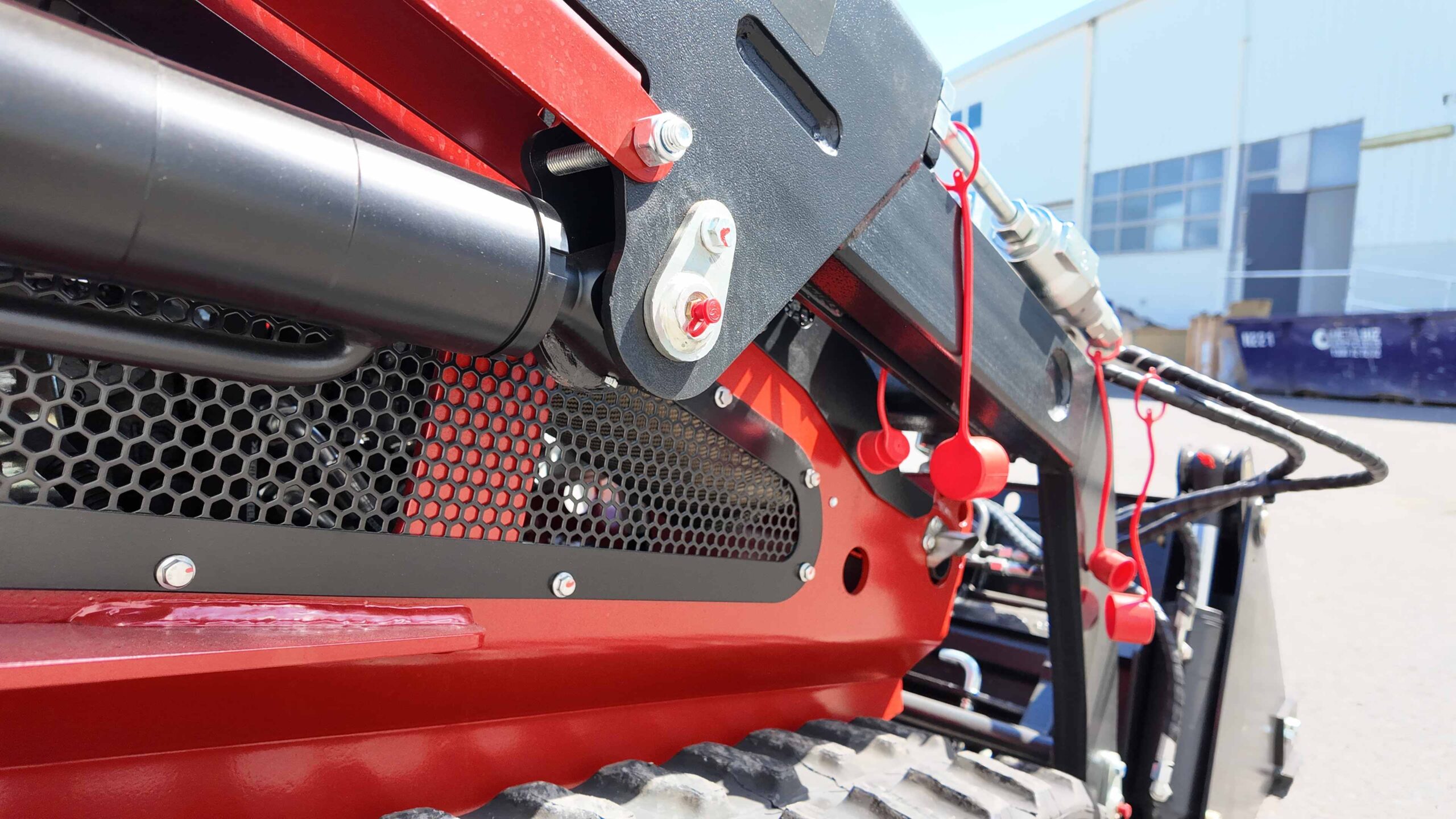 T45N Tracked Mini Loader with 25HP Kubota Engine | UHI Machinery - Image 12
