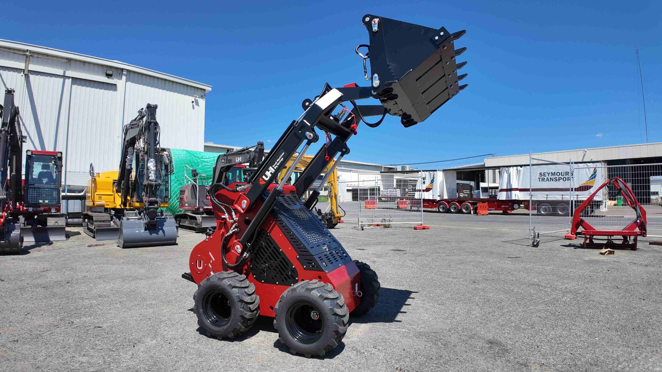 30DJ Mini Loader with Joystick Control | UHI Machinery - Image 5