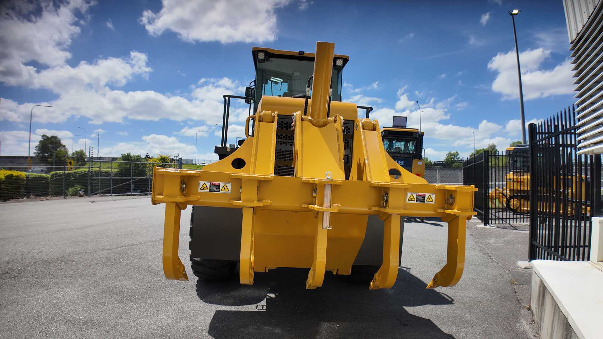 UWL420PR 4.2T Wheel Loader with 177hp Cummins Engine | UHI Machinery - Image 5