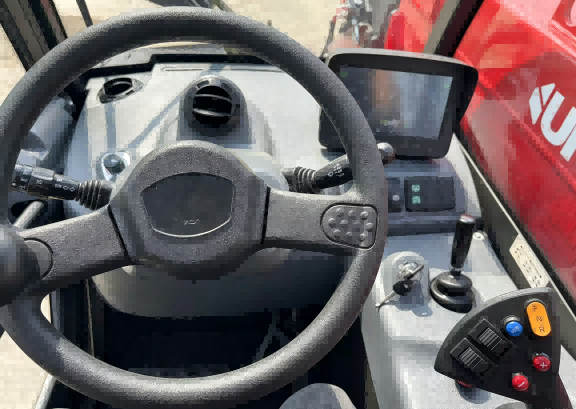 SW625 2.5T Telehandler with 74HP Kubota Engine | UHI Machinery - Image 7