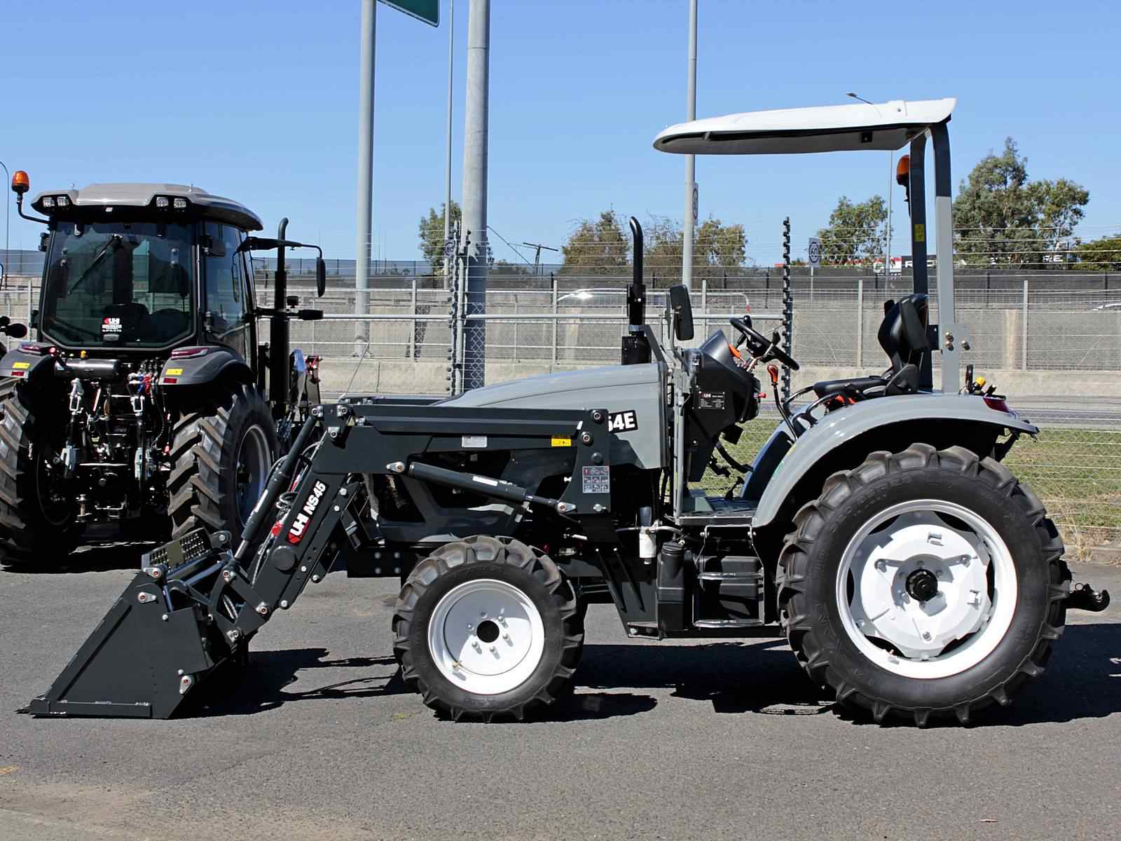 LGF454 45HP Premium Tractor | UHI Machinery image 26