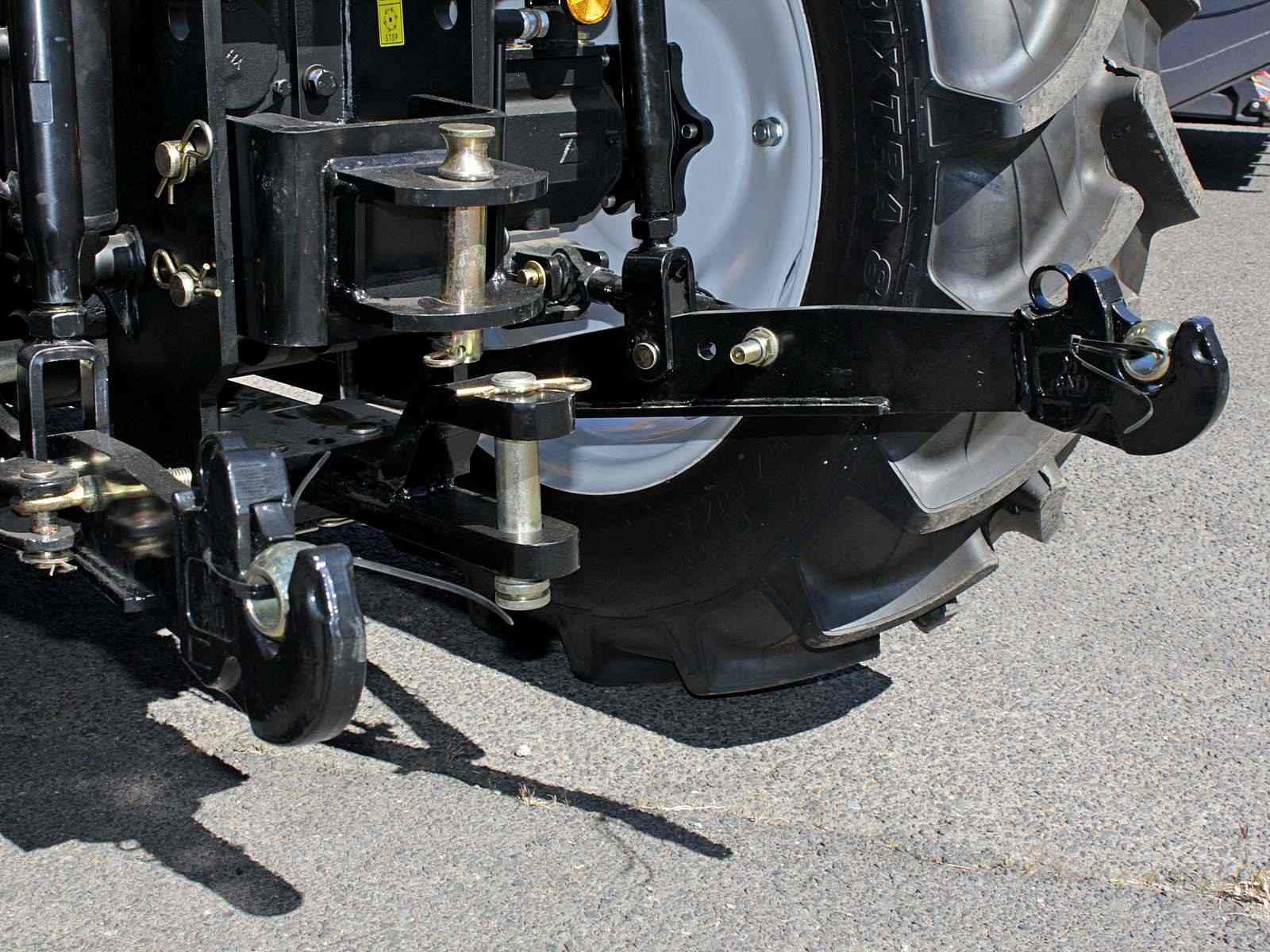 LGF454 45HP Premium Tractor | UHI Machinery image 17