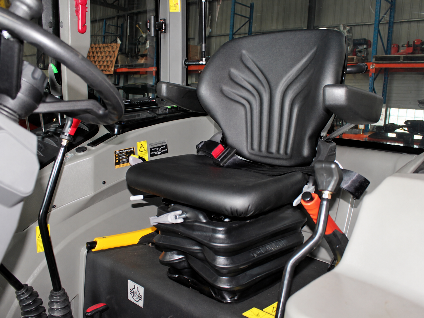 LGF1004P 100HP Premium Tractor | UHI Machinery image 25