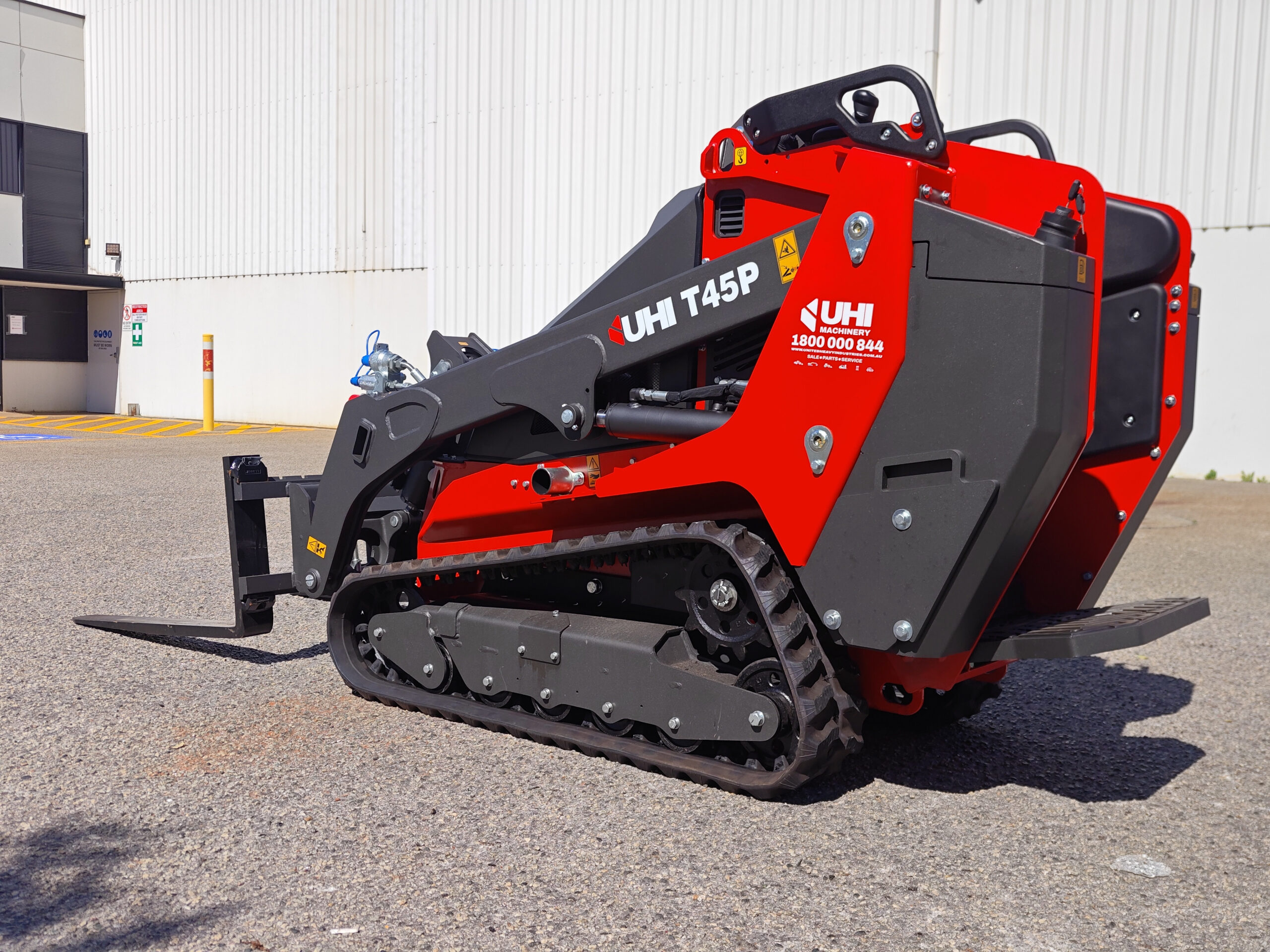 T45P Tracked Mini Loader with 25HP Kubota Engine | UHI Machinery image 9