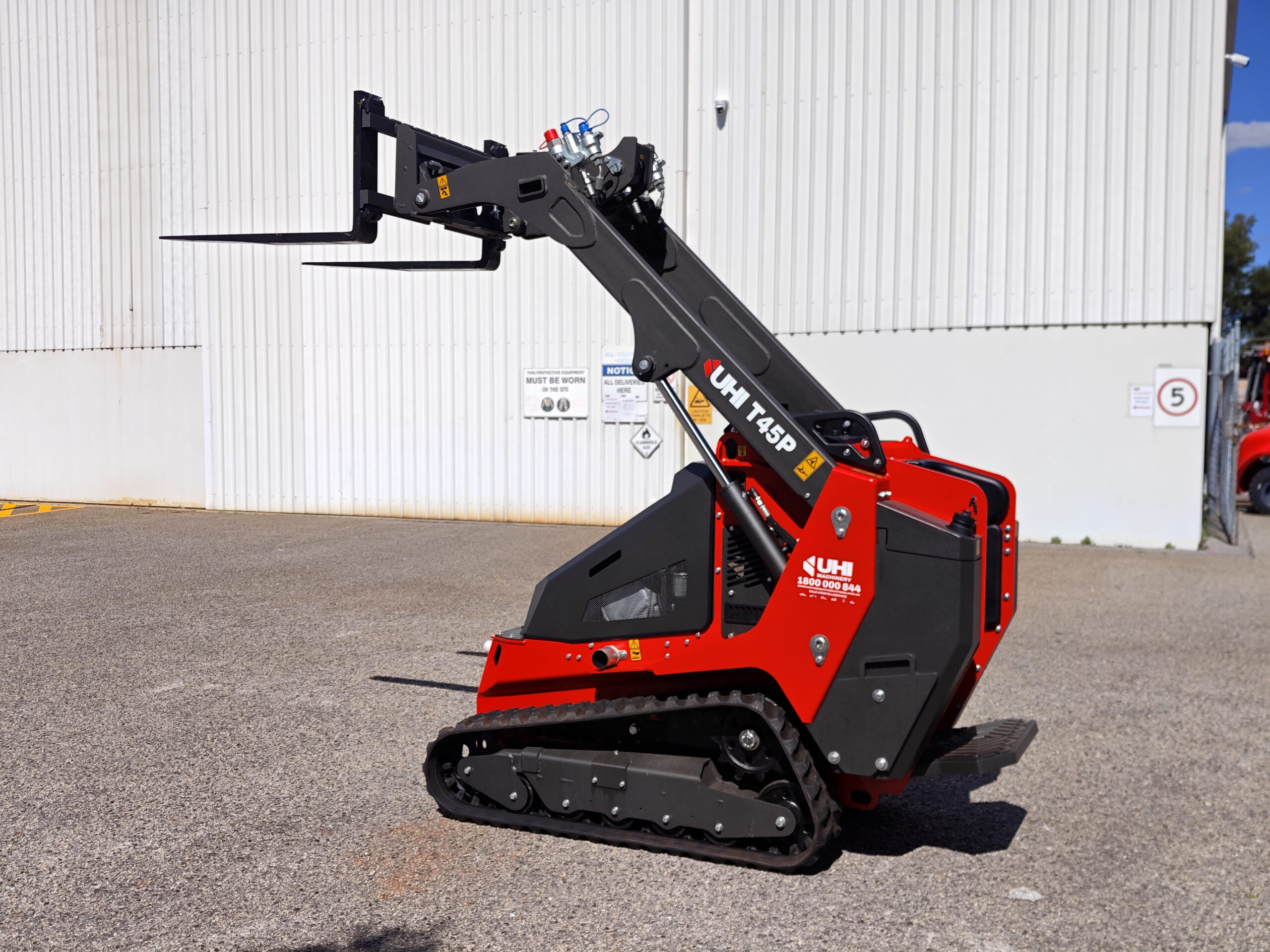 T45P Tracked Mini Loader with 25HP Kubota Engine | UHI Machinery image 13