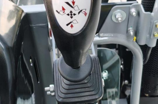 LGF654P single-lever loader control