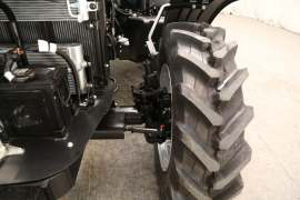 Front axle assembly