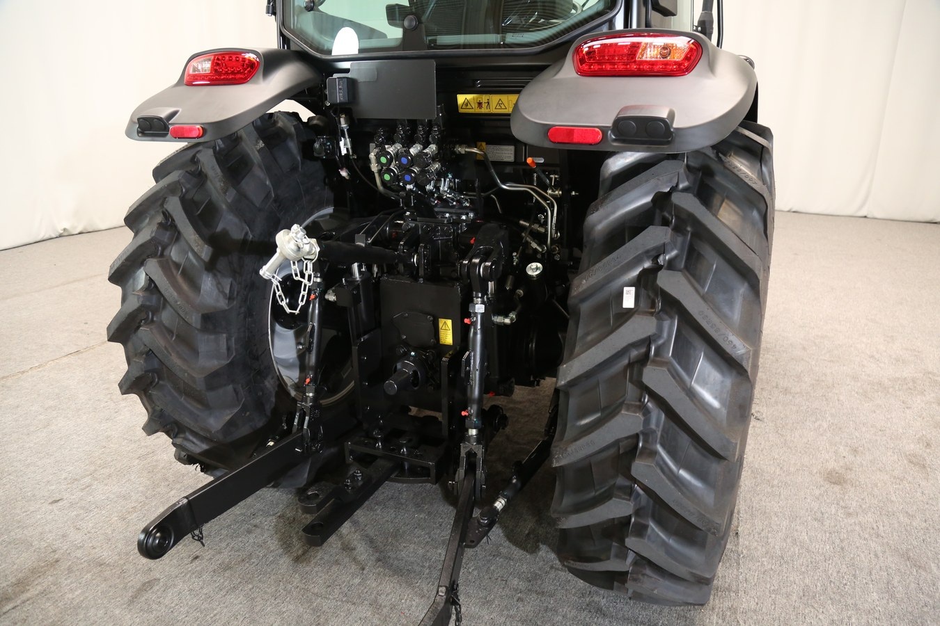 Rear tractor and linkage view