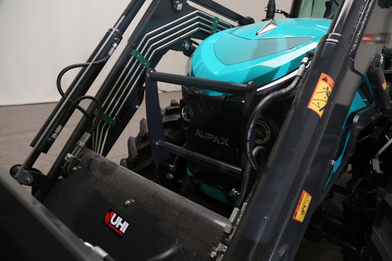 Front guard and lift frame detail
