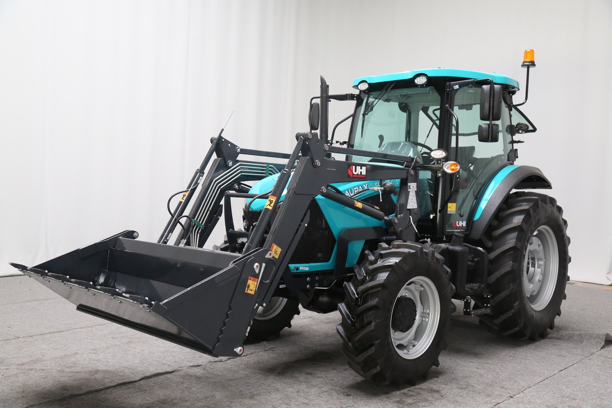 AUPAX 5120-X fitted TZ08D loader