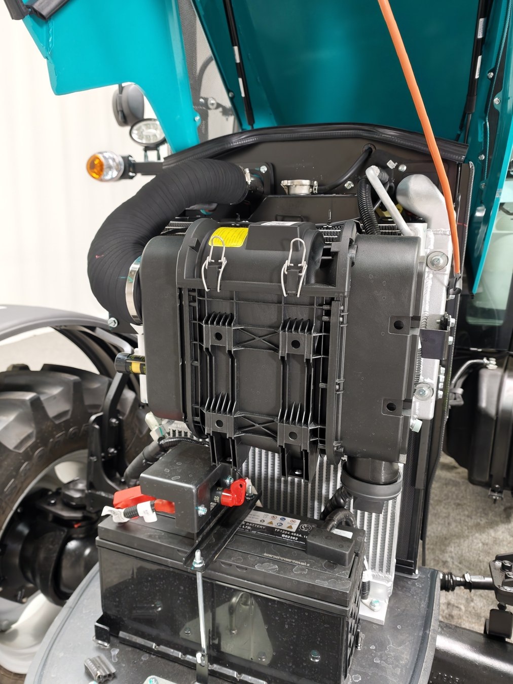 Dry air-filter housing detail