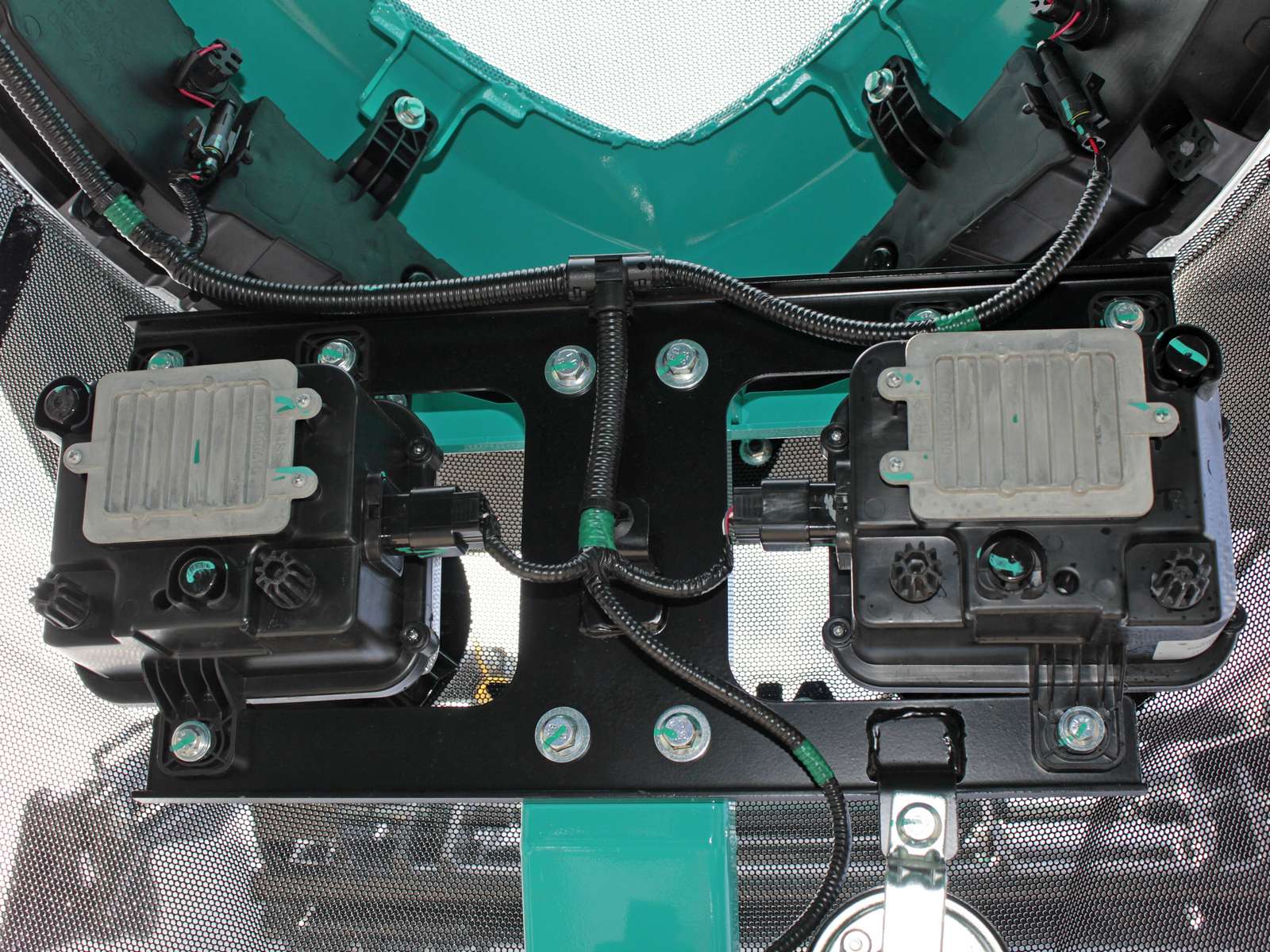 AUPAX4090 90HP Elite Tractor | UHI Machinery image 22